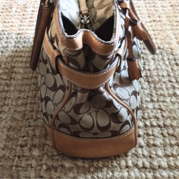 Never used Coach authentic shoulder bag - Picture 6 of 6